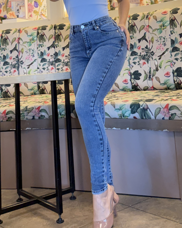101467 Super High Waist Skinny